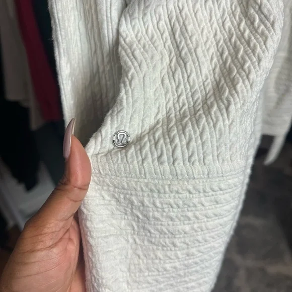 LULULEMON RETREAT YOURSELF PULLOVER SWEATER TOP SIZE 4 ❌OVERSIZED - Picture 4 of 10